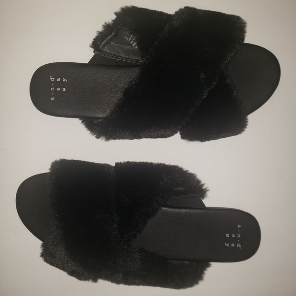 NWOB A New Day Faux Fur Slide On Sandals - Picture 9 of 10